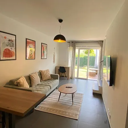 Maison Au Calme Proche Mer Et Centre Commercial Сasa de vacaciones Villeneuve-Loubet